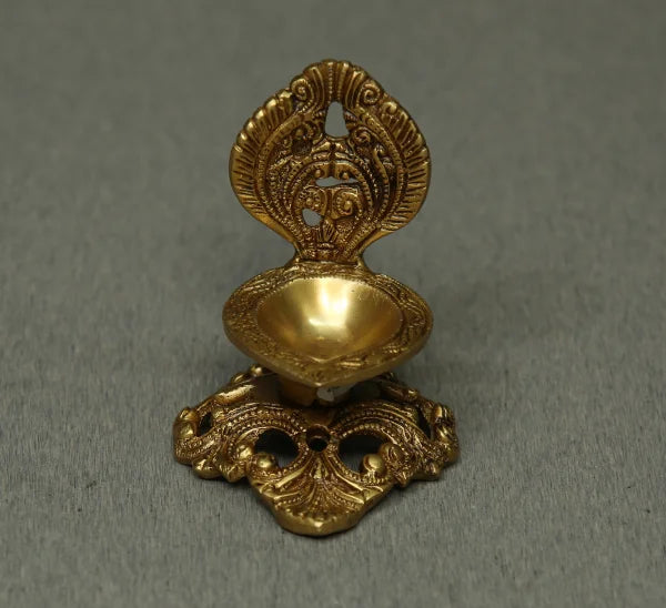 Stand Deepam Antique