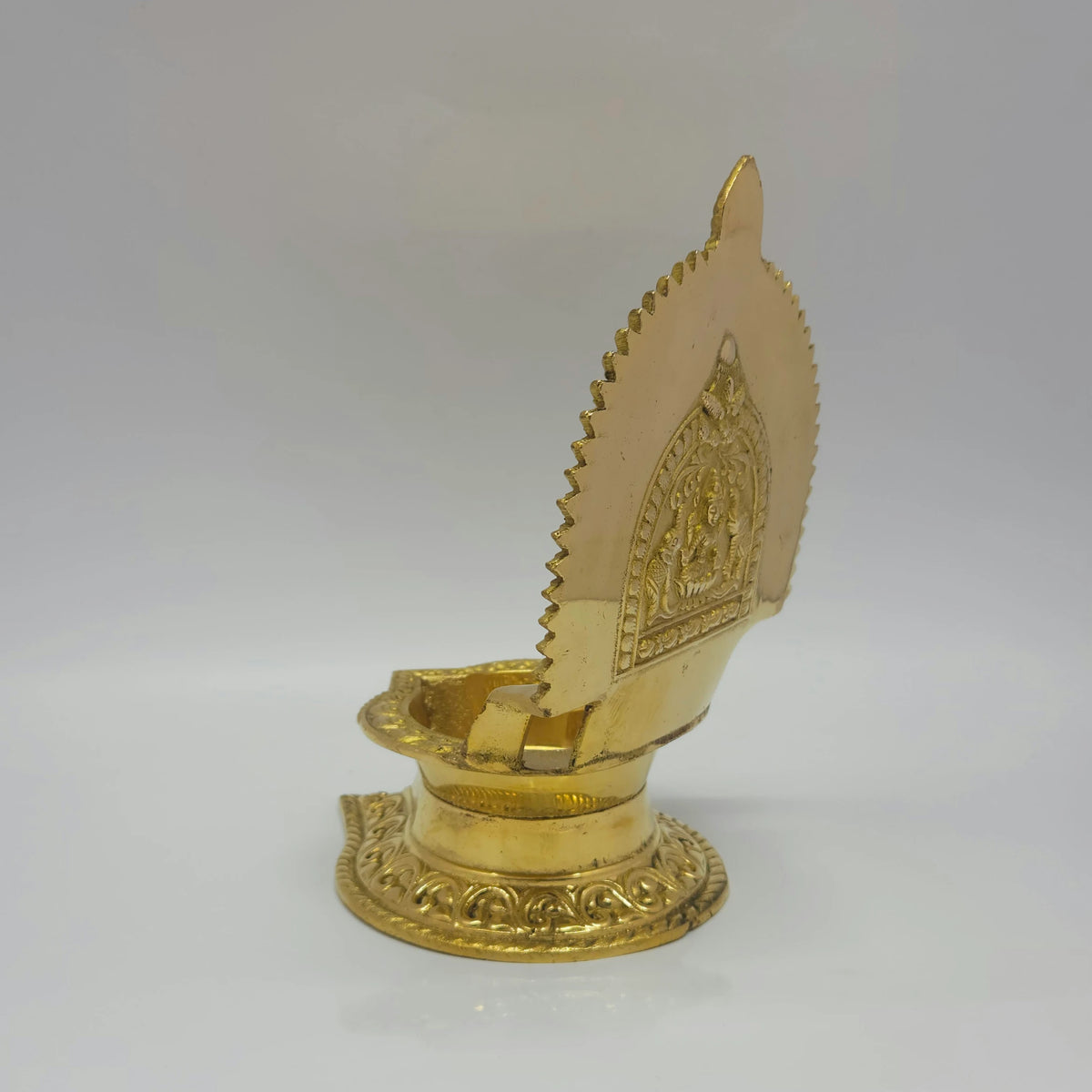 Lingabhairavi Vilakku – Traditional Brass Oil Lamp with Goddess Carving