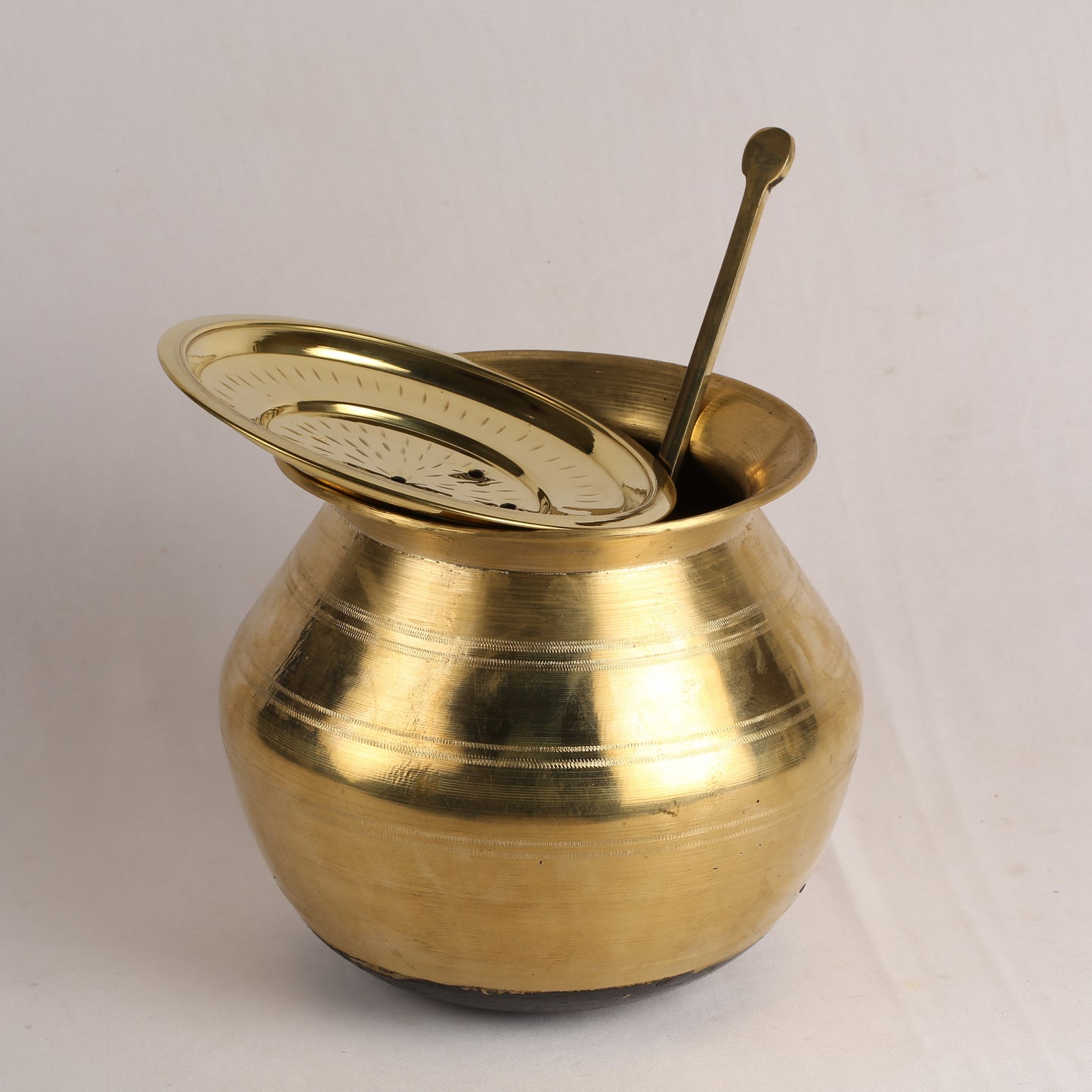 Vengala Urli 800 Gm
