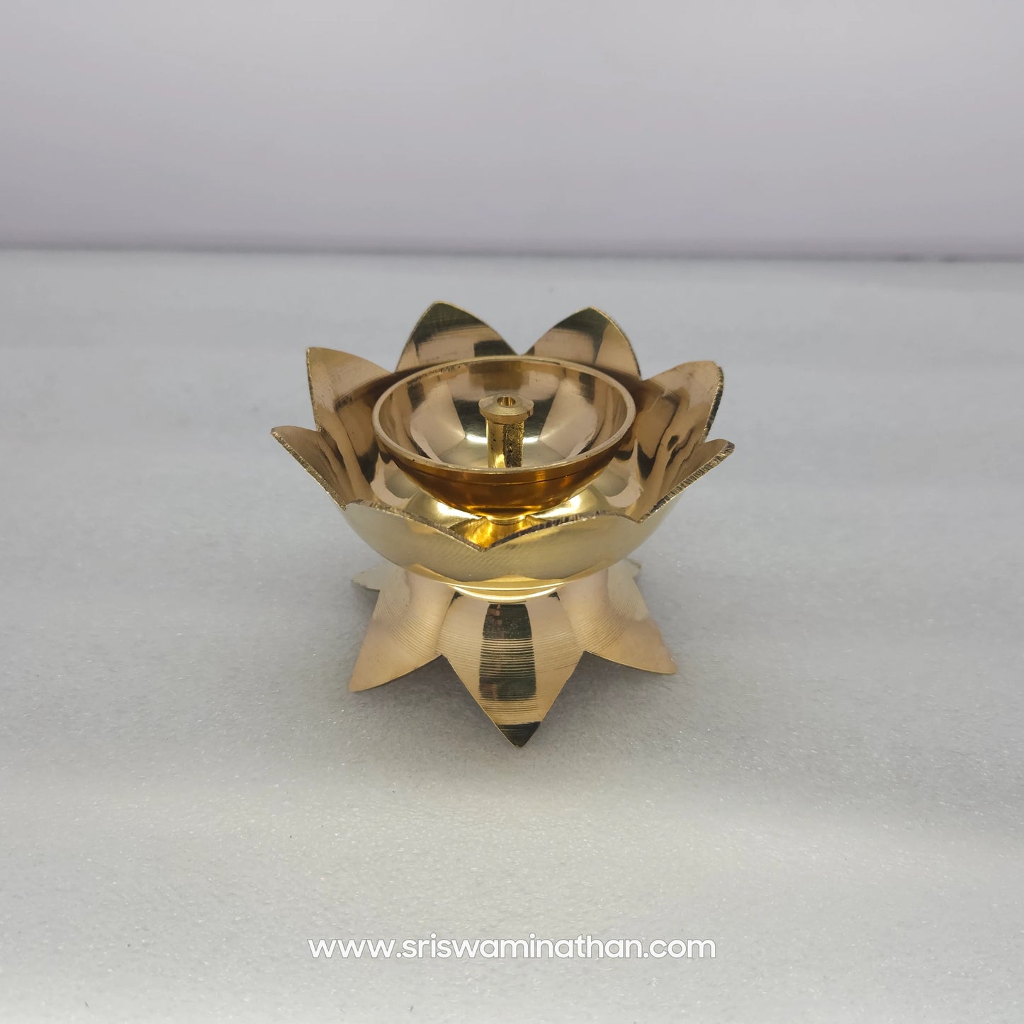 Kamal Nanda Deepam Puja Lamp - Spiritual Decor for Home 4.4|Brass spiritual decor