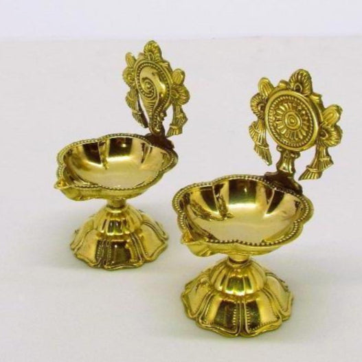 Divine Brass Sangu Chakra Deepam for Spiritual Enlightenment (185g)|Spiritual Brass Deepam for Meditation and Yoga|Chakra Healing Brass Sangu Deepam Lamp