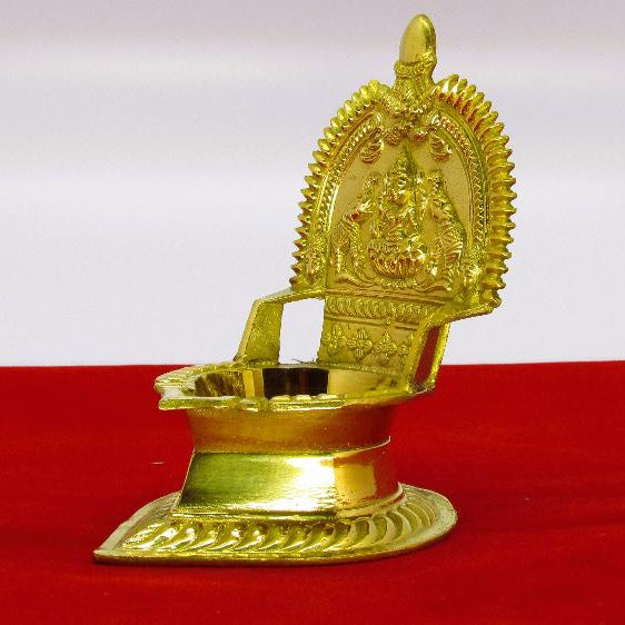 Divine Sridevi Kamatchi Brass Vilakku 3