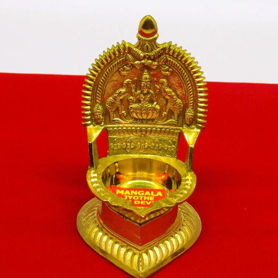 Divine Sridevi Kamatchi Brass Vilakku 3