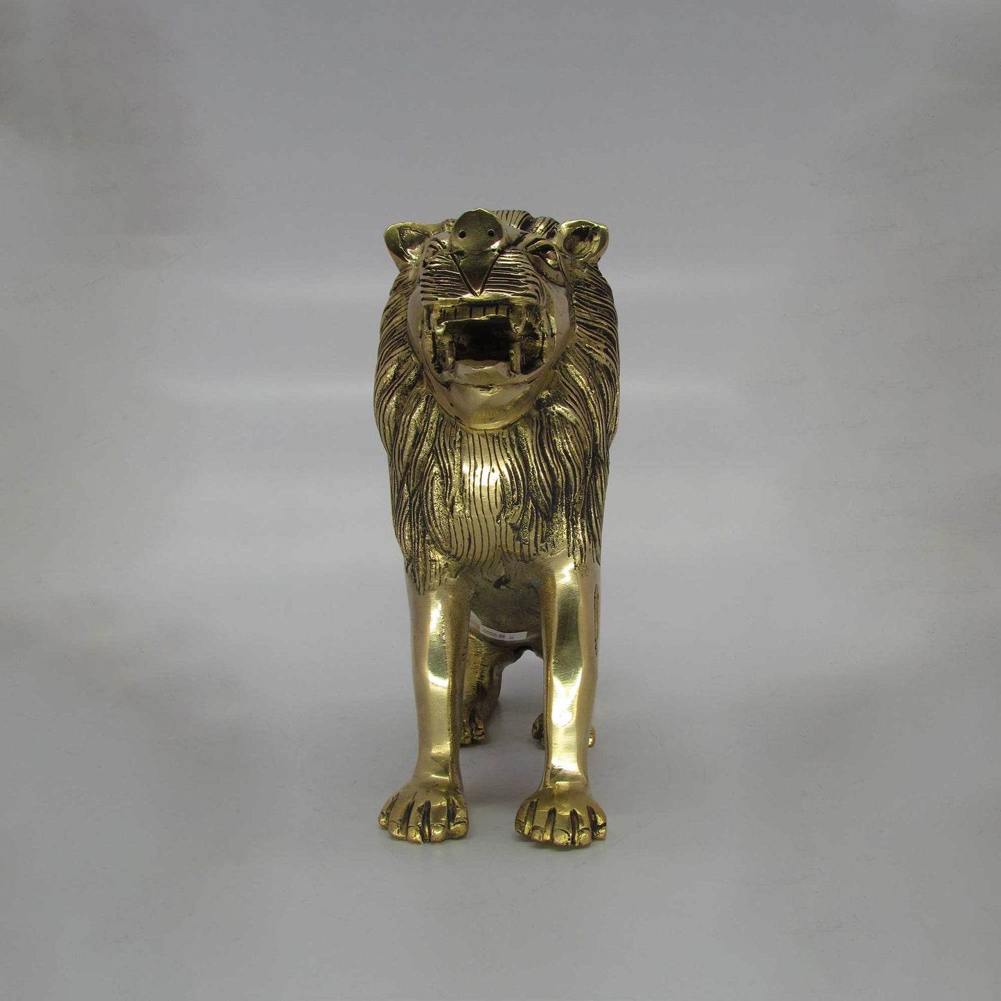 Lion Sitting 3.5 Kg Antic