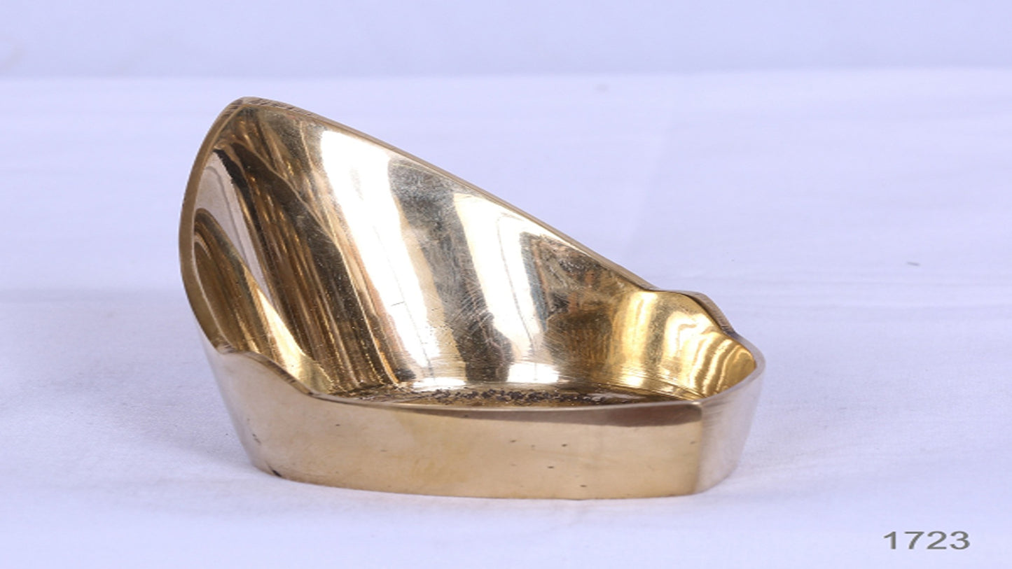 Karaikudi Maadam Vilakku No.1|Traditional brass Agal deepam