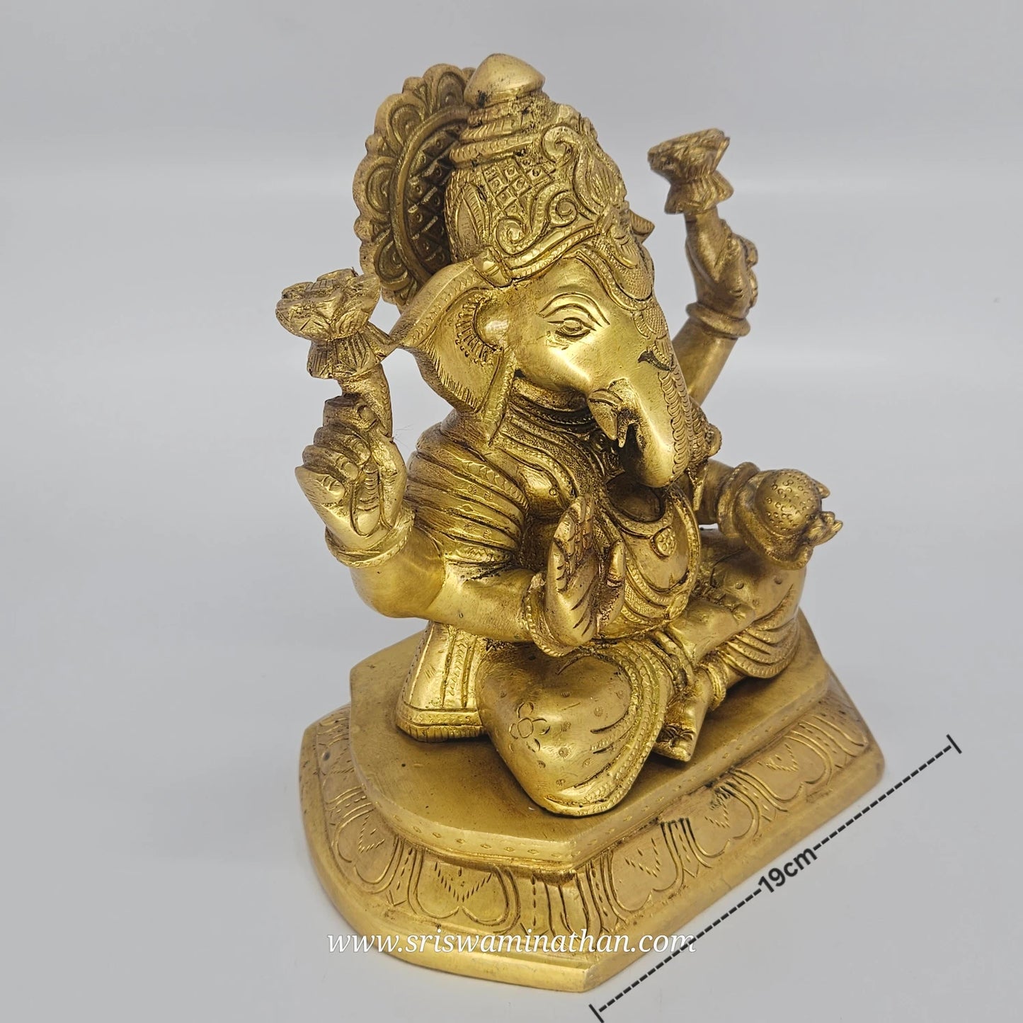 8 Inch Traditional Ganesha Brass Murti - 4.6kg Vinayagar Idol for Pooja Room