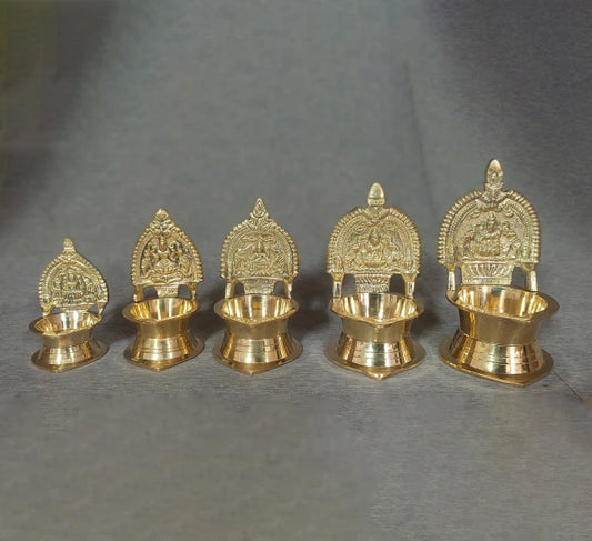 Lakshmi Vilakku No.1