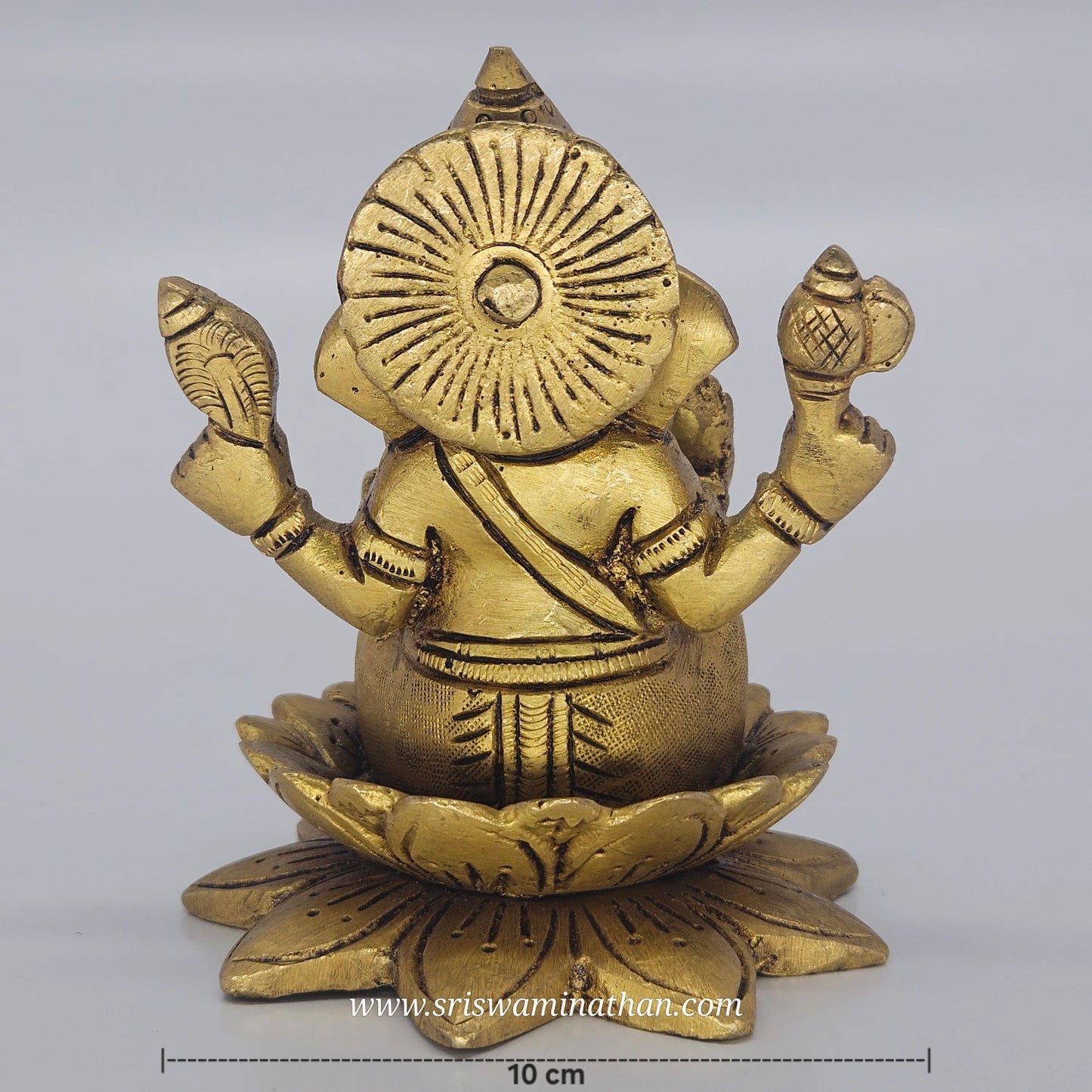 5 Inches Vinayagar Sitting on Lotus