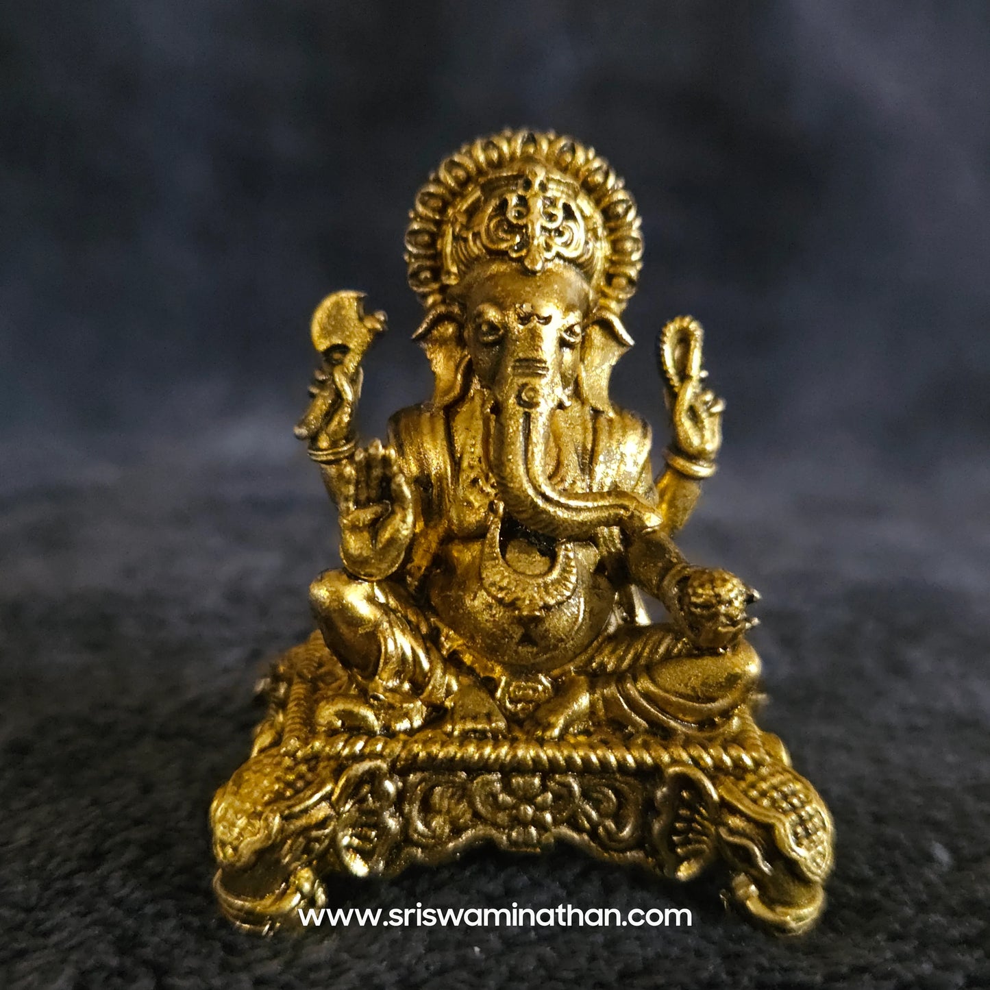 2" Vinayagar On four Elephant head Peedam