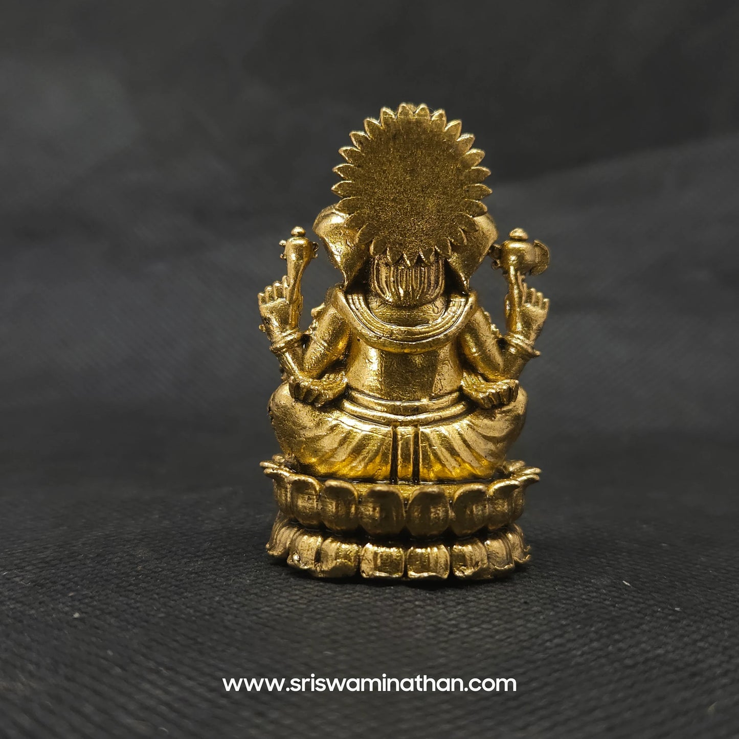 vinayagar with laddu