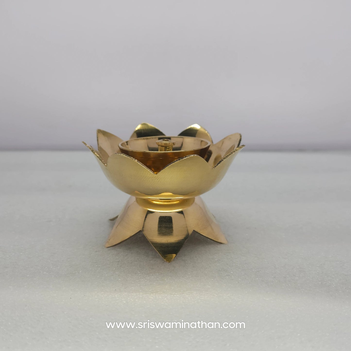 Kamal Nanda Deepam Puja Lamp - Spiritual Decor for Home 4.4|Brass spiritual decor