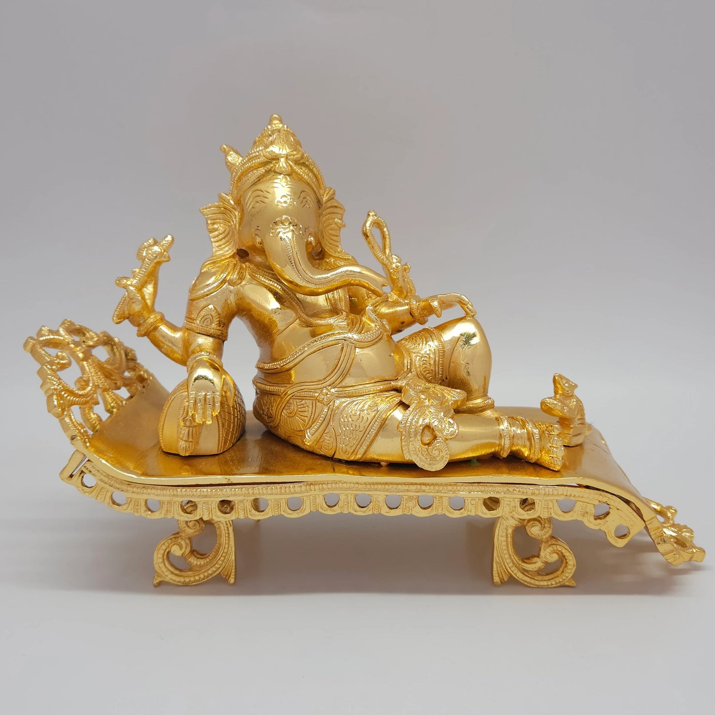 Nithra ganesh
