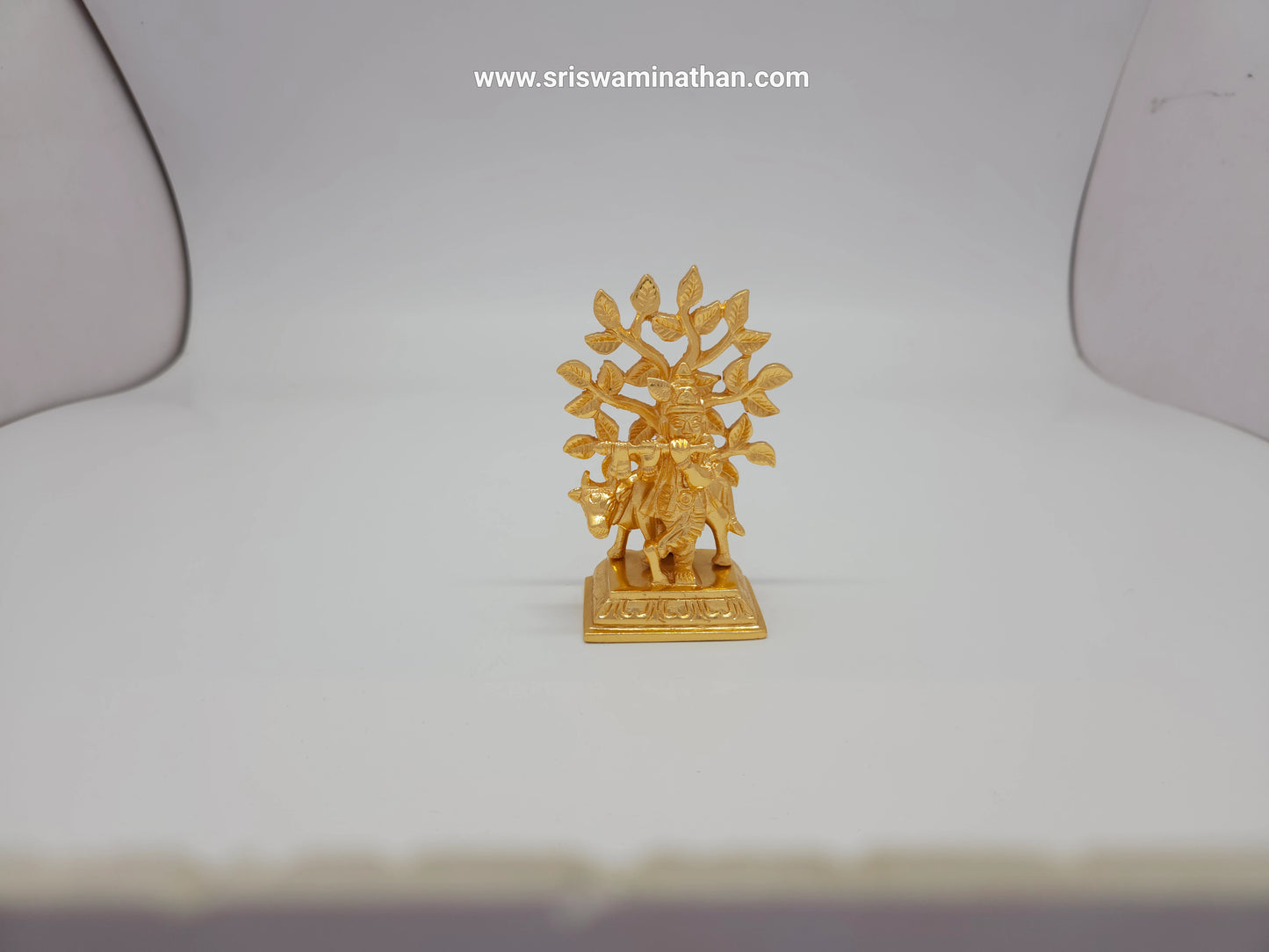 Tree krishna 16352
