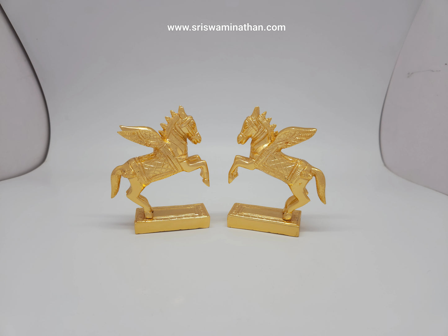 Flying horse 16506