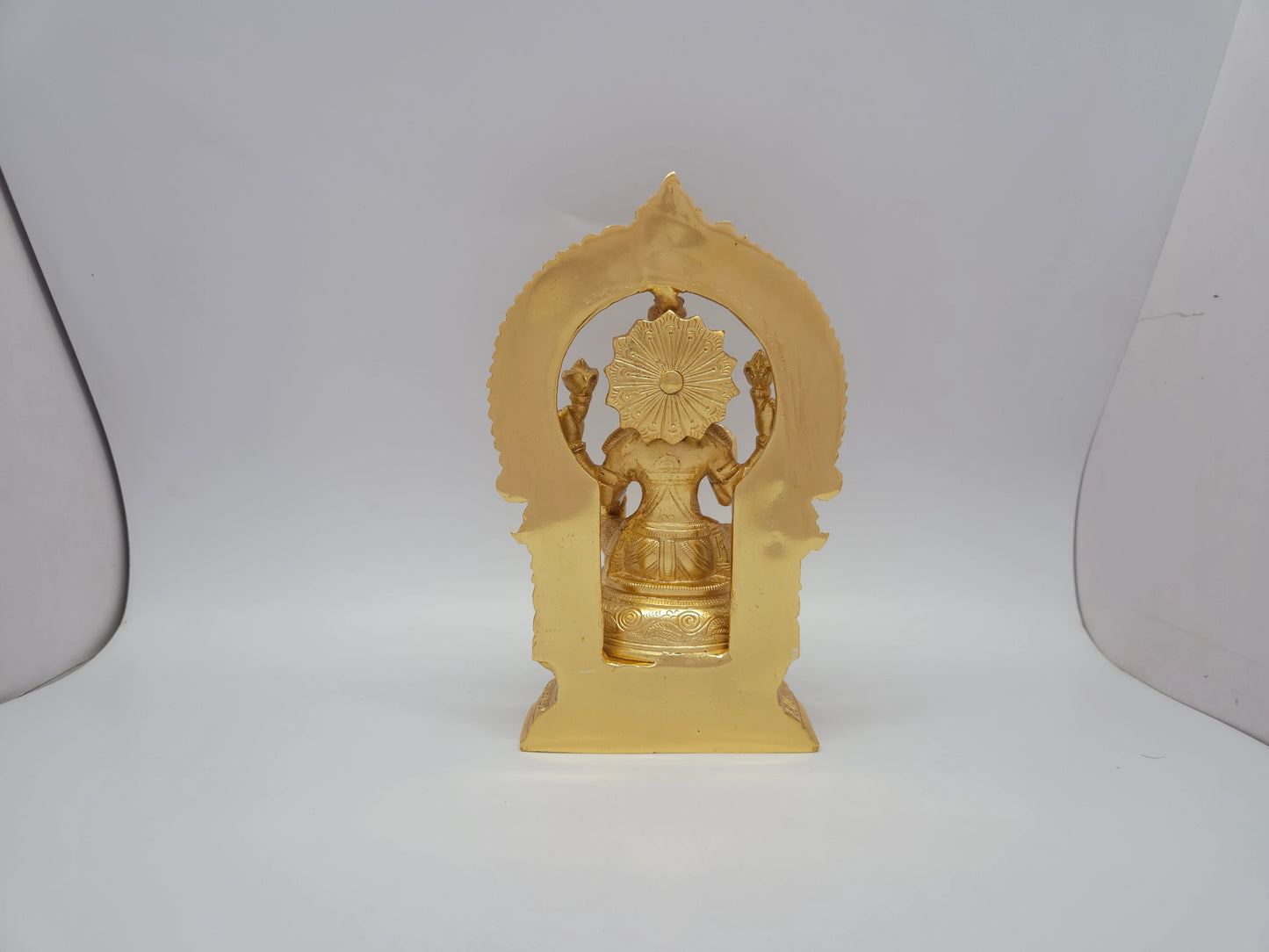 Lakshmi 4835