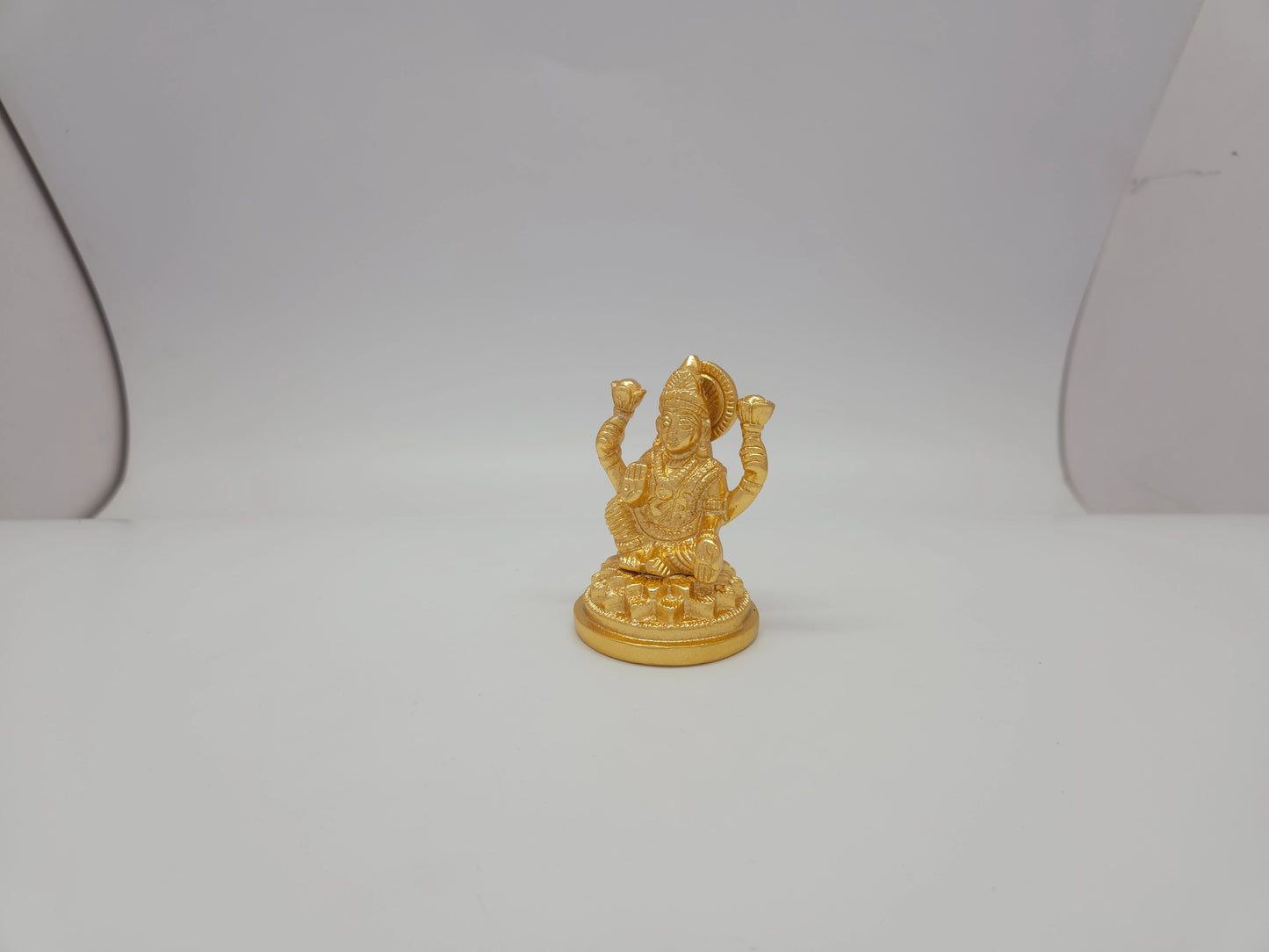 Lakshmi 16477
