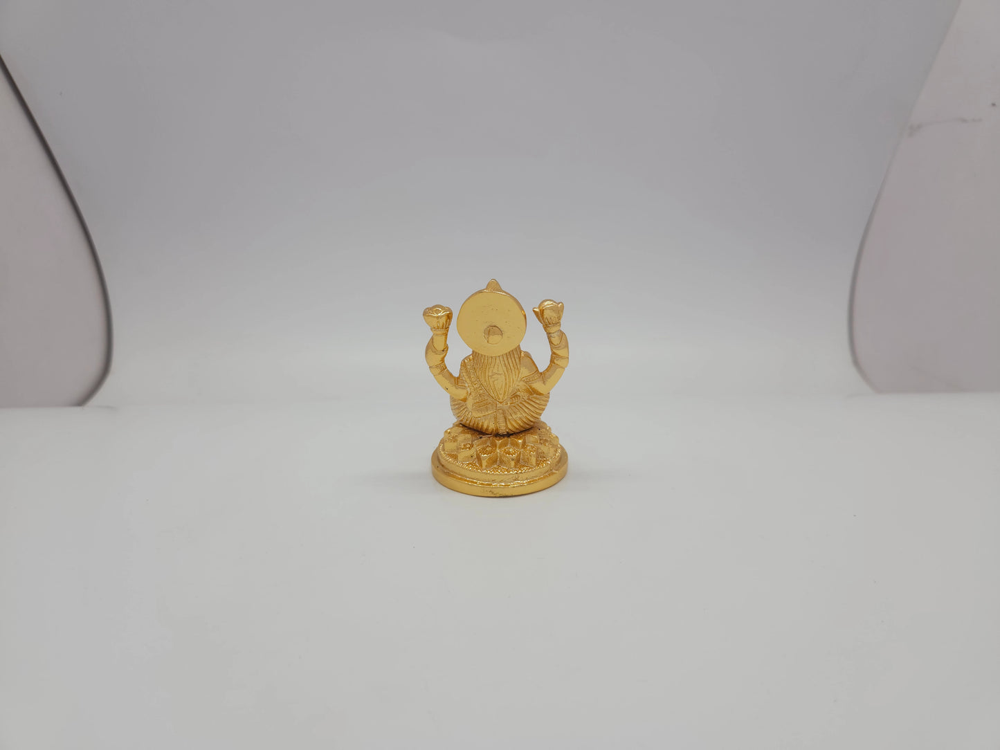 Lakshmi 16477