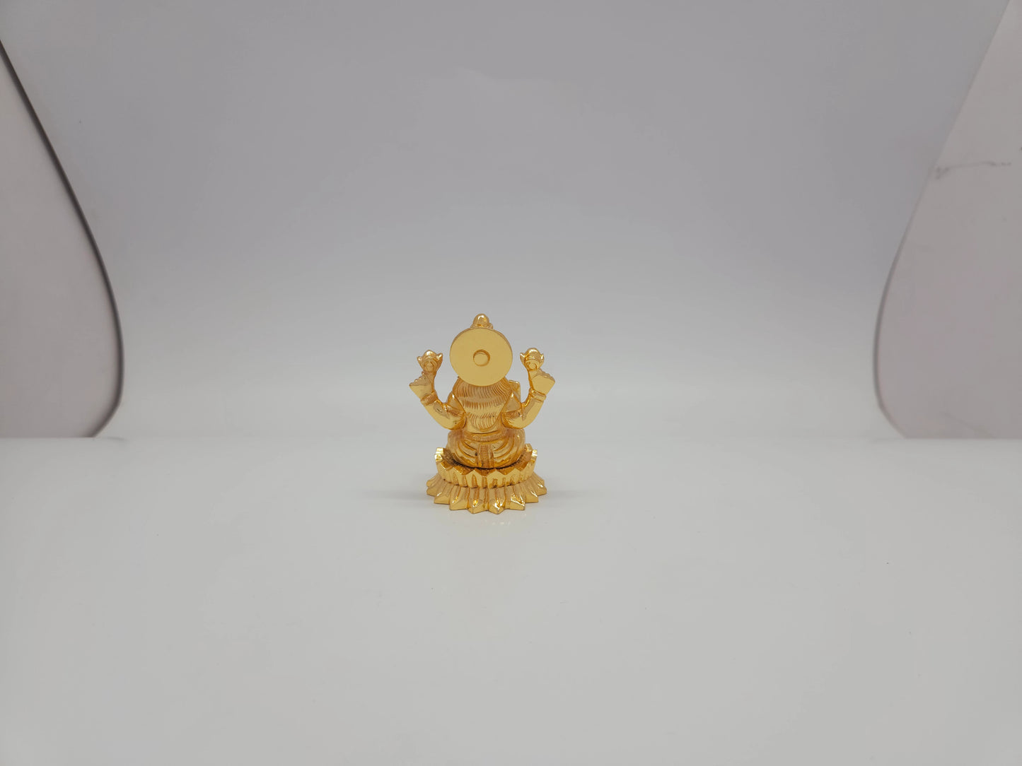 Lakshmi 13831