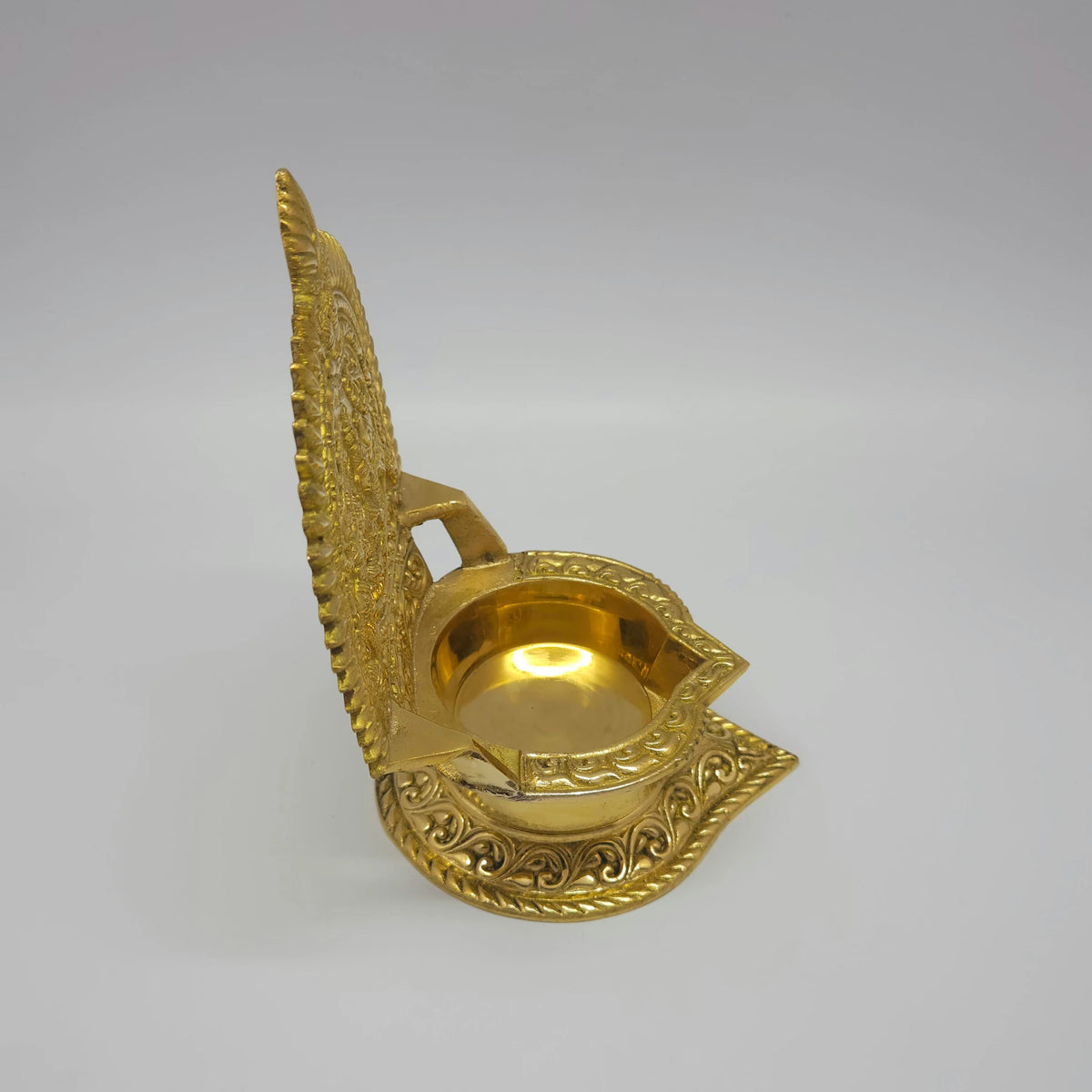 Lingabhairavi Vilakku – Traditional Brass Oil Lamp with Goddess Carving