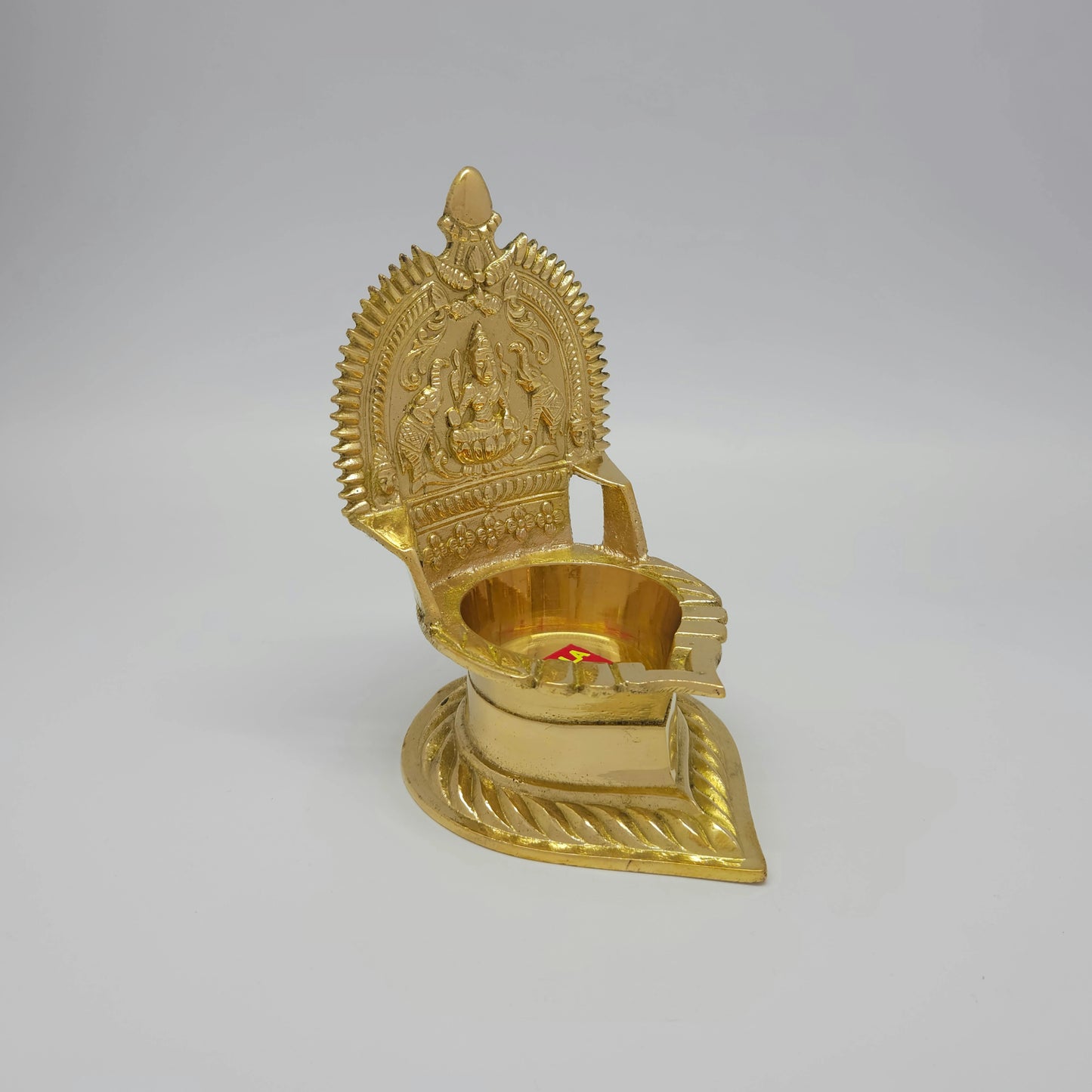 Divine Sridevi Kamatchi Brass Vilakku 5