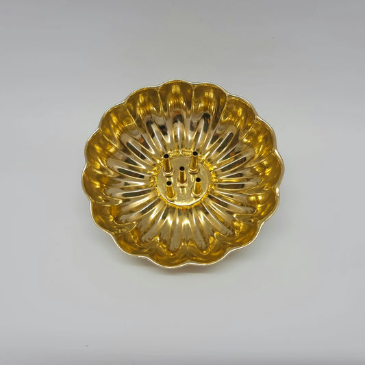 Lotus plate agardhan pipe butti