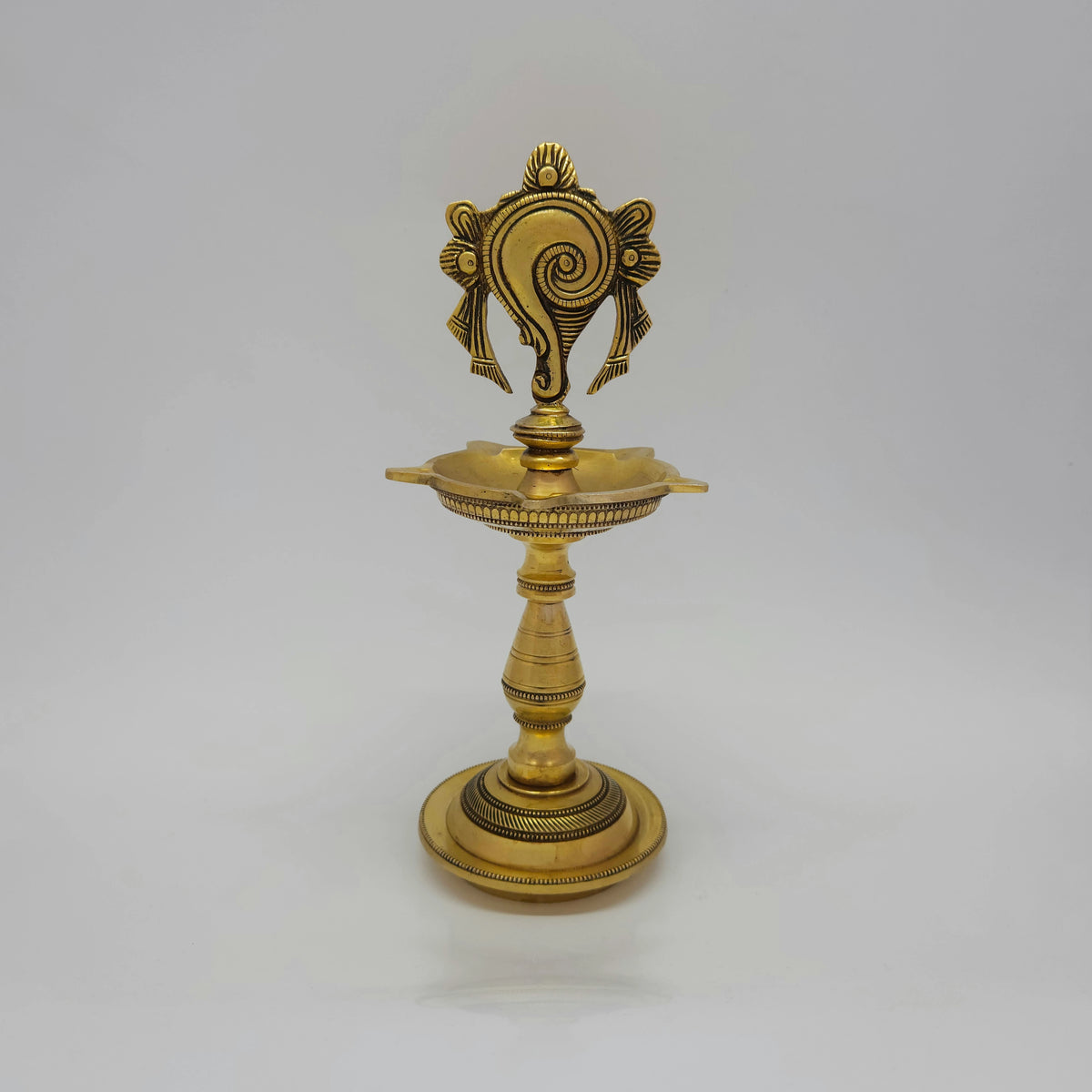 Sri Swaminathan & Co Brass Shanku Chakra Standing Vishnu Kuthu Vilakku (25 cm)