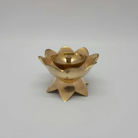 Kamal Nanda Deepam Puja Lamp - Spiritual Decor for Home 4.4|Brass spiritual decor
