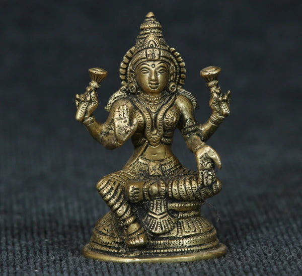 Laxmi Oval 0.850g