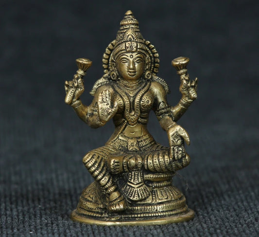 Laxmi Oval 0.850g