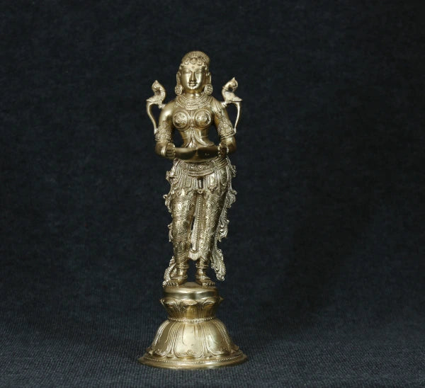 Pavai Vilakku 1 Ft