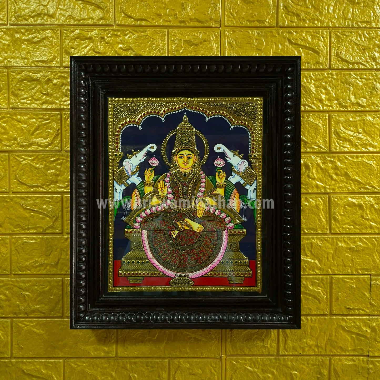 Gajalakshmi Tanjore Painting Close-up | 3D Mukku Relief Work Detail | Red Saree | Classical Tanjore Art | Sri Swaminathan & Co
