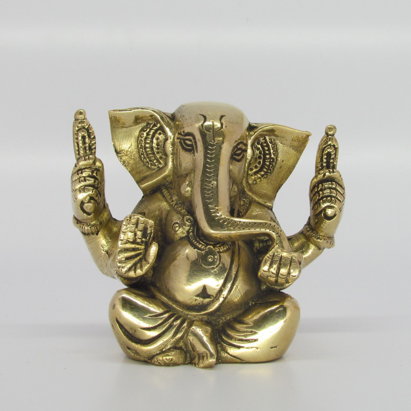 Siddhivinayaka Ganesha Idol in Antique Brass Finish – Traditional Pooja Decor from Sri Swaminathan & Co.