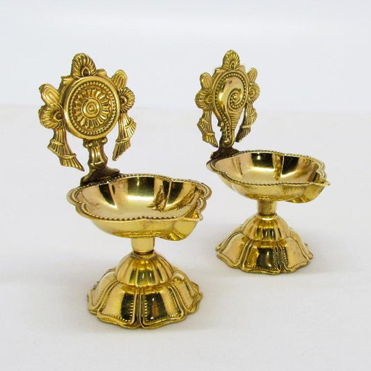 Divine Brass Sangu Chakra Deepam for Spiritual Enlightenment (185g)|Spiritual Brass Deepam for Meditation and Yoga|Chakra Healing Brass Sangu Deepam Lamp