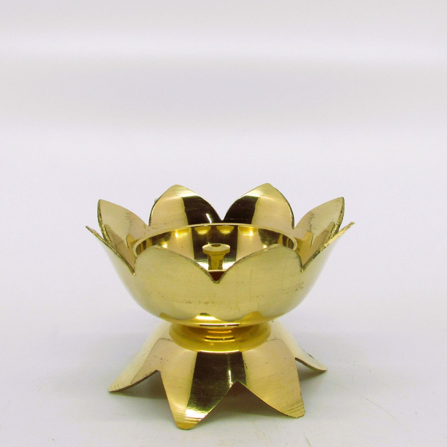 Kamal Nanda Deepam Puja Lamp - Spiritual Decor for Home 4.4|Brass spiritual decor