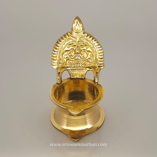 Lakshmi Vilakku No. 2