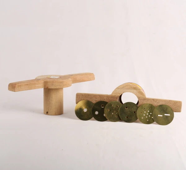Traditional Wooden Murukku Achu No.1 - Handcrafted Indian Snack Maker for Crispy Murukku