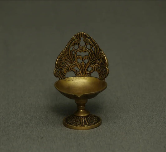 Deep Annam Antique- Ap Hand Vilakku