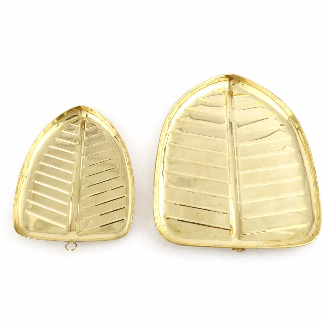 Brass Banana Leaf Plate Lifestyle Shot — Sri Swaminathan & Co