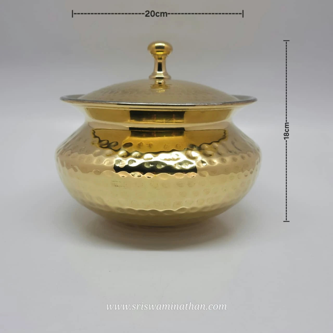 Medium brass handi pot for pulav, dal, and curry serving – traditional kitchenware.