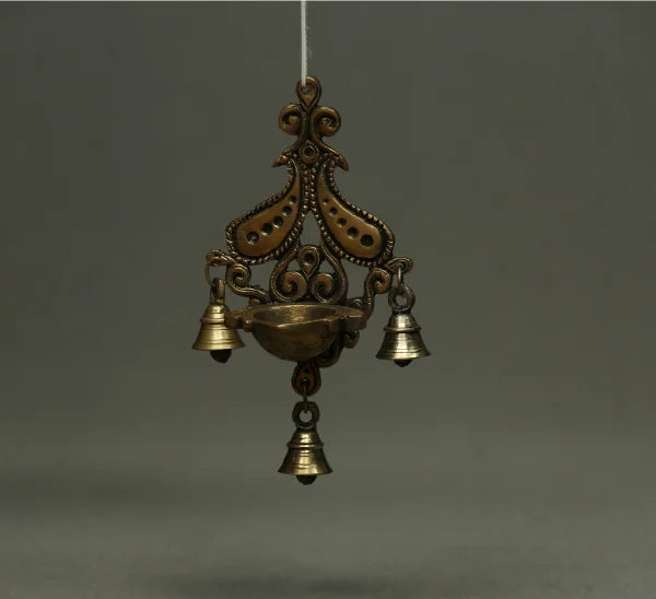 Hanging Deep Antique