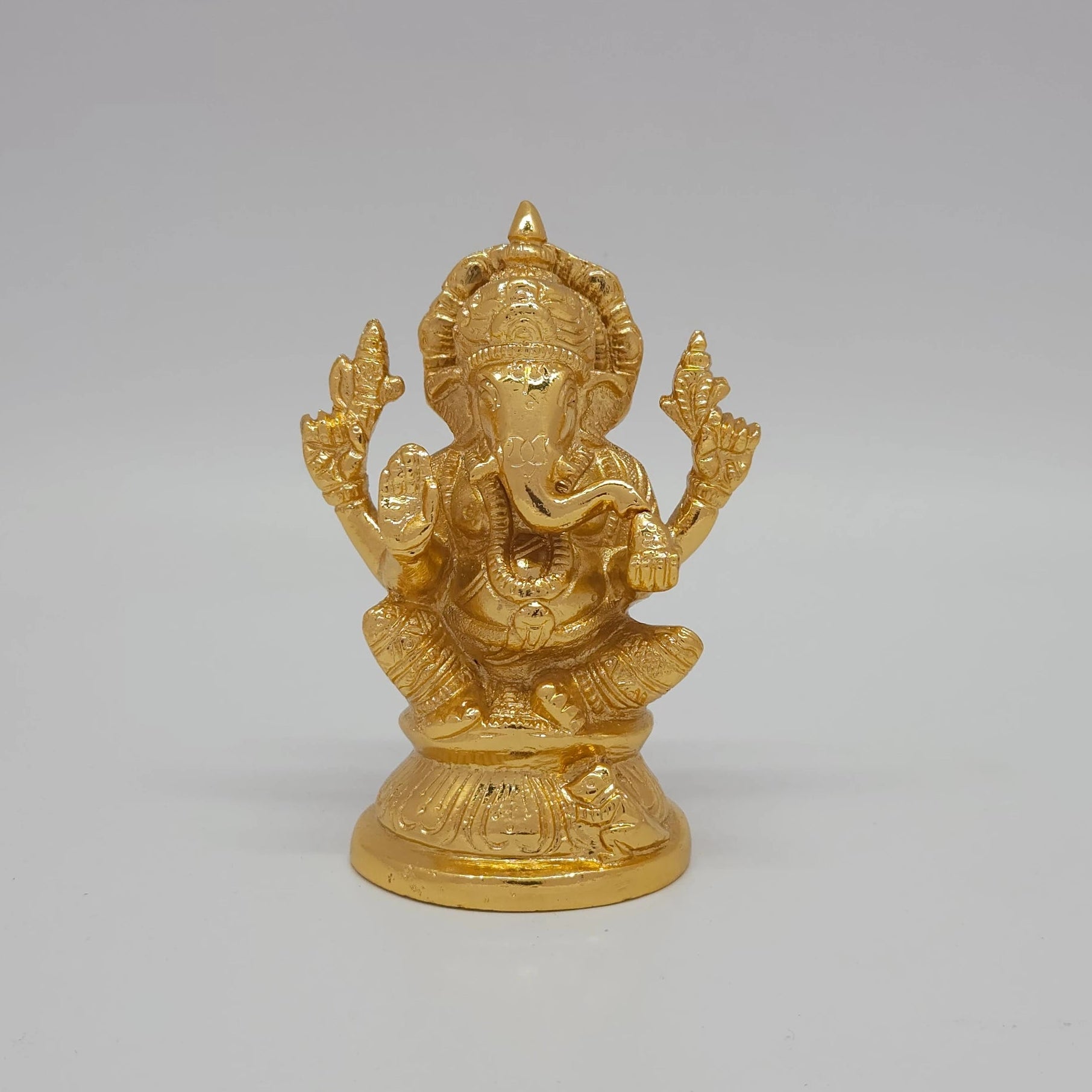 Edampuri Vinayagar Gold Idol Front View Lalitasana Round Lotus Base Solid Brass 5 Inch
