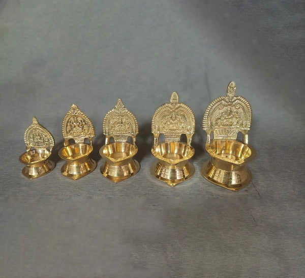 Lakshmi Vilakku No.1
