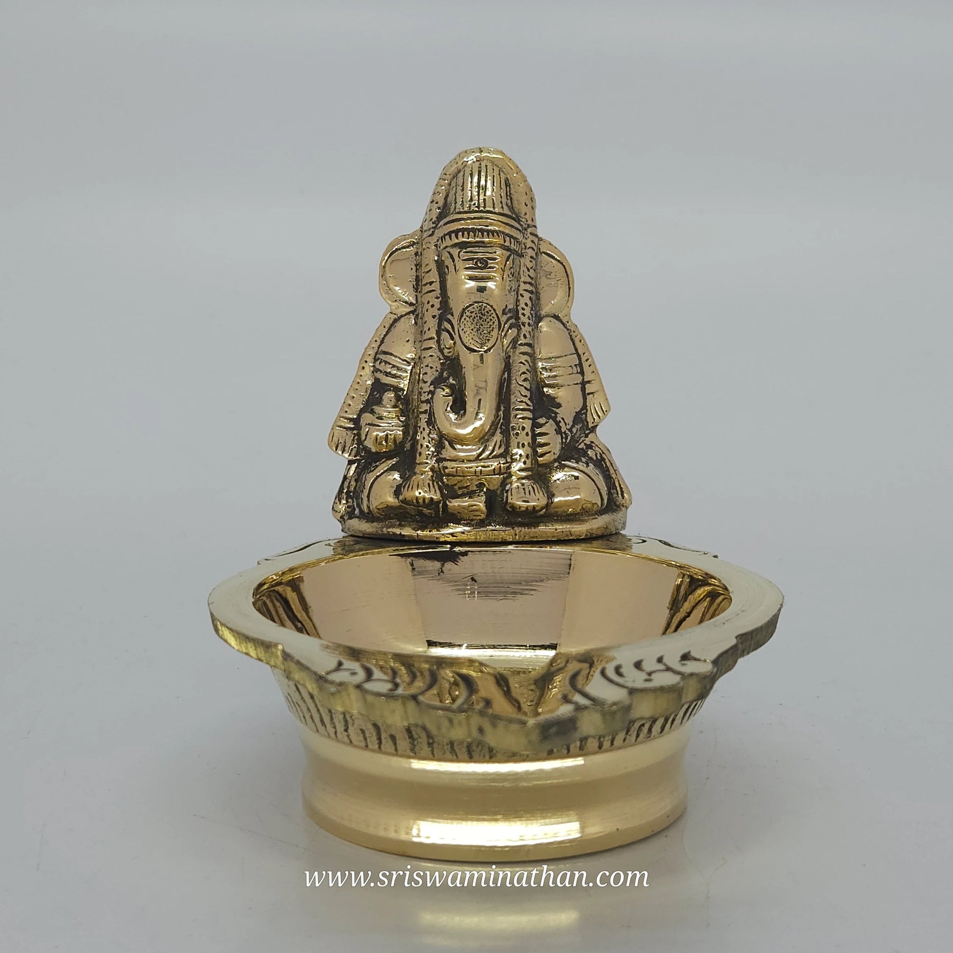 Ganesha brass lamp for Vinayagar Chaturthi and Sankashti Chaturthi - Traditional Tamil vilakku for festival worship
