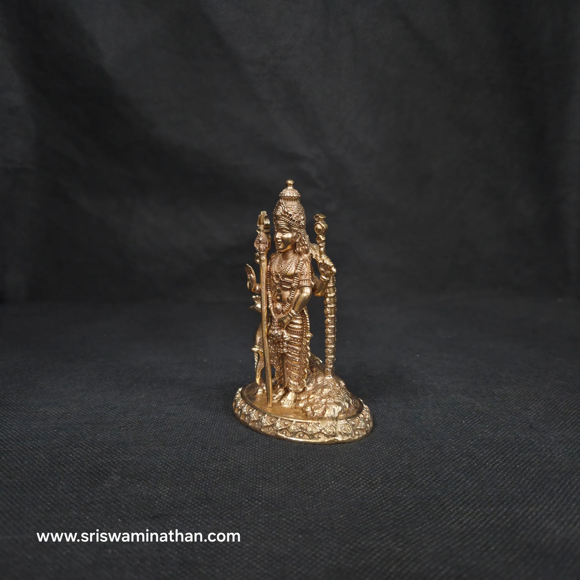 Close-up of Prasanna Murugan Panchaloha Statue face and Kirita Mukuta crown — fine handcrafted detail, Kumbakonam, Sri Swaminathan & Co
