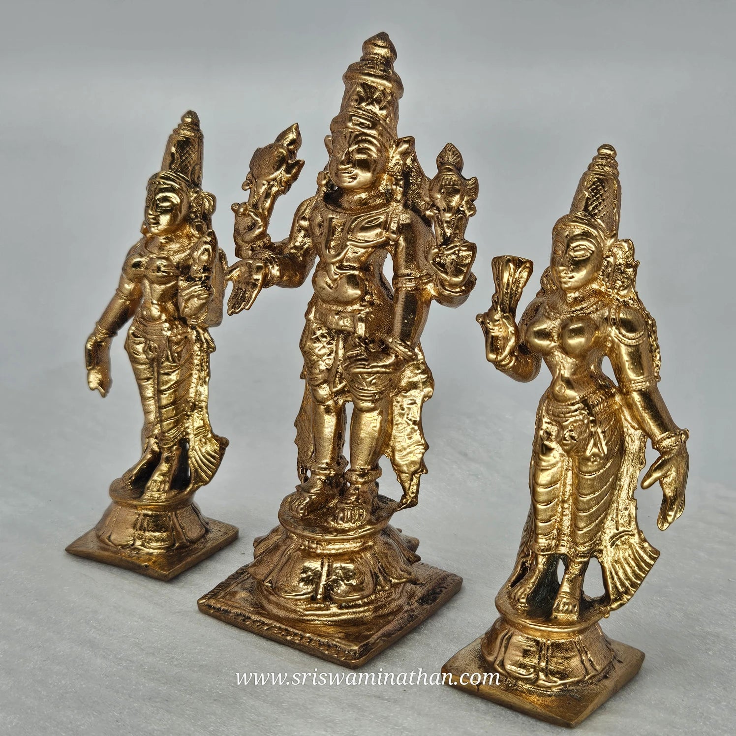 Perumal Sridevi Boodevi Front View - Vishnu with Lakshmi & Bhu Devi - Vaikunta Ekadasi Worship Set