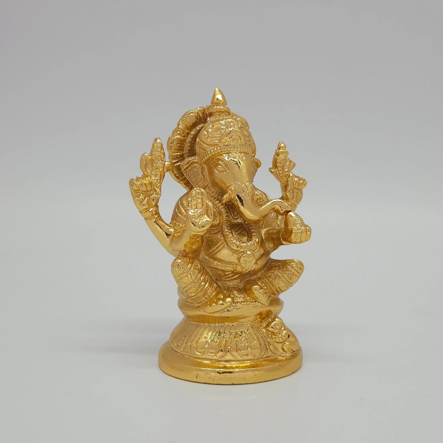 Pillayar Vamamukhi Gold Idol Left Angle Chaturbhuja Four Arms Round Lotus Base Gifting