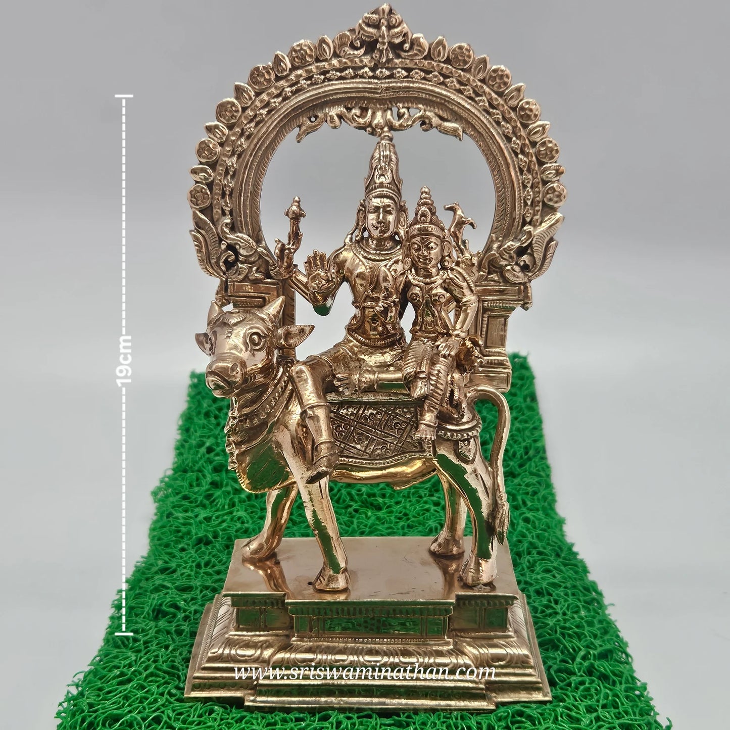 Pradosham Shiva Parvati Panchaloha - Premium Brass Deity 1.25kg - Pradosham Puja - Sri Swaminathan