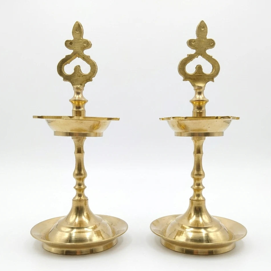Porai Kutthu Vilakku  – Traditional Brass Oil Lamp for Pooja
