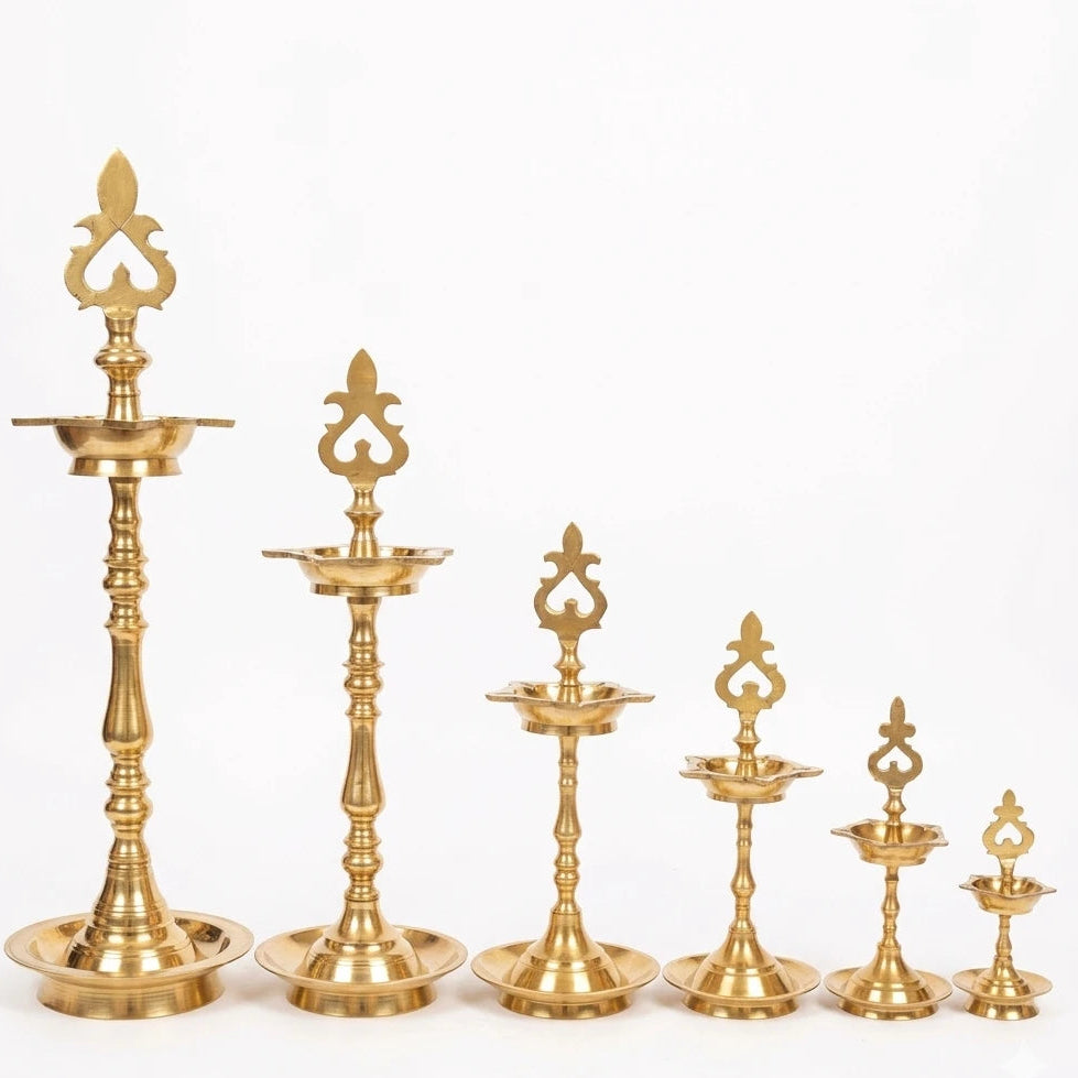 Porai Kutthu Vilakku  – Traditional Brass Oil Lamp for Pooja