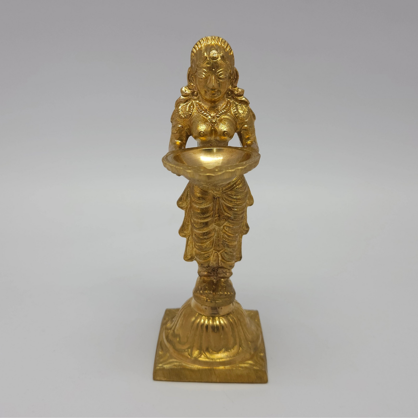 Sri Swaminathan and Co premium brass Deepalakshmi Pavai Vilakku oil lamp small 16cm variant front straight profile view featuring clean classic shoulder layout